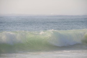 20120725 1922 A ARCACHON - LA SALIE - Gros rouleau et grosses vagues dans le fond - 400D