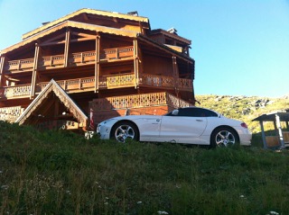 20120818 1852 A VAL-THORENS - BMW Z4 - iPhone4