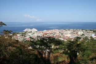20130329 0848 A PONANT Dominica - Roseau - Point de vue Morne Bruce - 400D