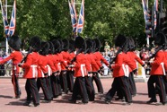 2009052218 LONDRES - Buckingham Palace Relève de la Garde - 400D.jpg