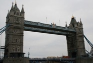 2009052261 LONDRES - Tower Bridge - 400D.jpg